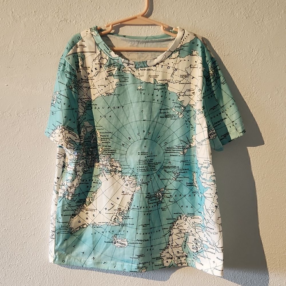 Shein globe world tshirt kids large or ladies small